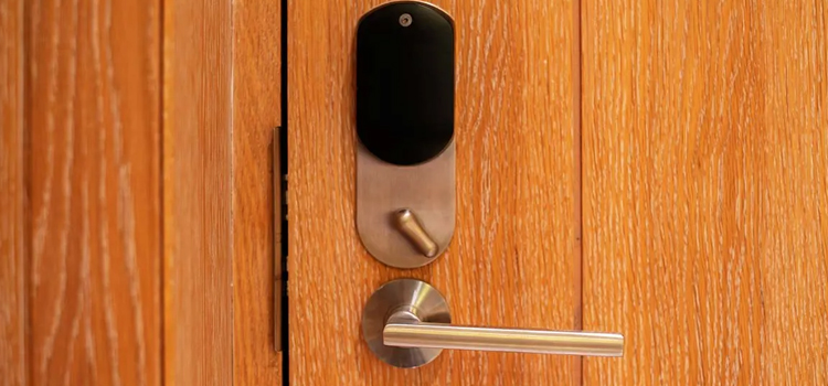 Automatic Locking Door Knob Bell